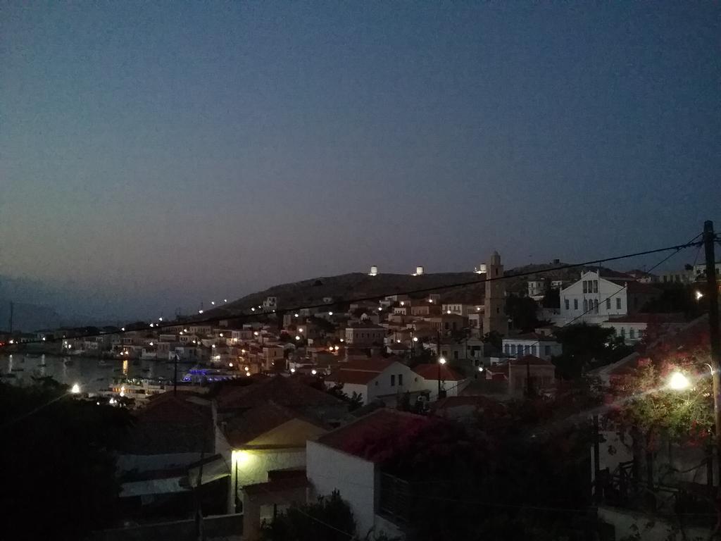 Villa Katingo Chalki Town エクステリア 写真